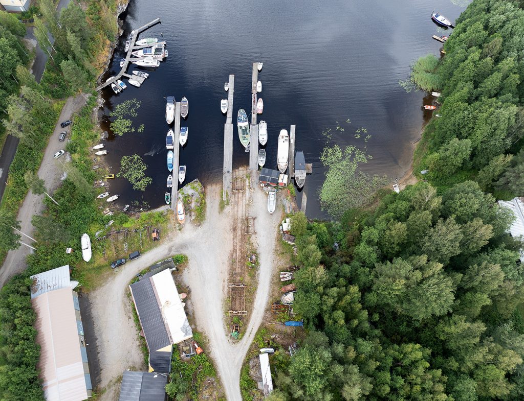 Oikeasti kuva on Saimaalta, mutta Jaakkimassa voisi olla tällainen venesatama Laatokan rannalla, jos Jaakkima olisi edelleen osa Suomea.