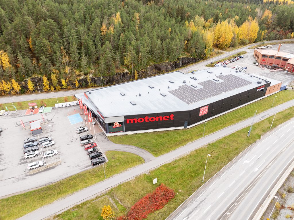 Motonet-ketju on suomalainen ketju, jonka liike olisi myös Sortavalassa, jos Sortavala kuuluisi edelleen Suomeen. Nyt Sortavalassa lienee ainakin Ladan varaosamyymälä.