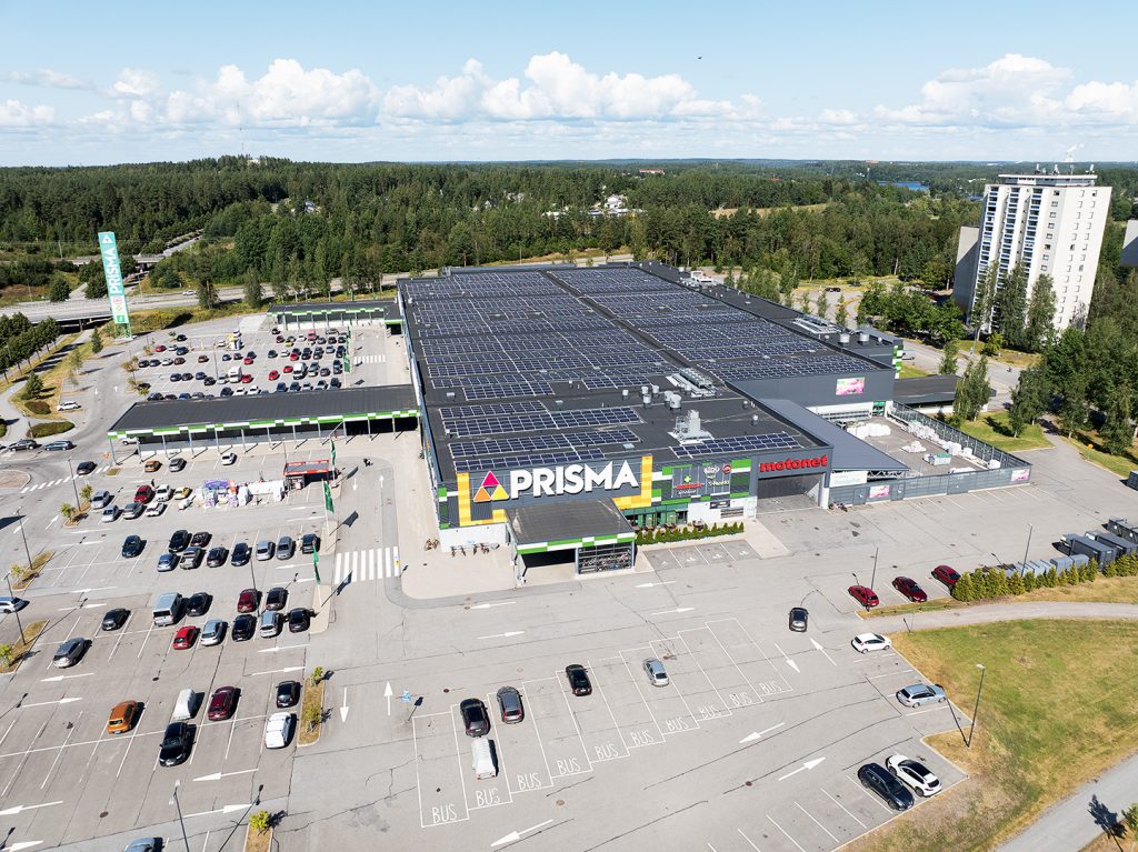 Oikeasti kuvasin tämän droonilla Imatralla.